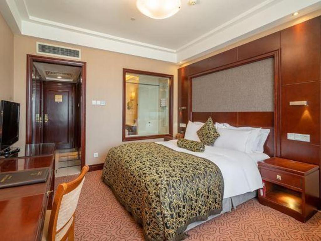 Yantai Golden Gulf Hotel Екстериор снимка