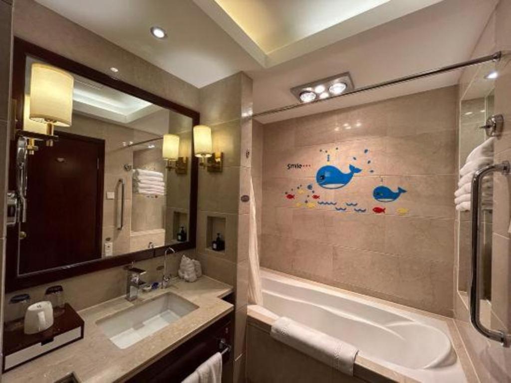 Yantai Golden Gulf Hotel Екстериор снимка