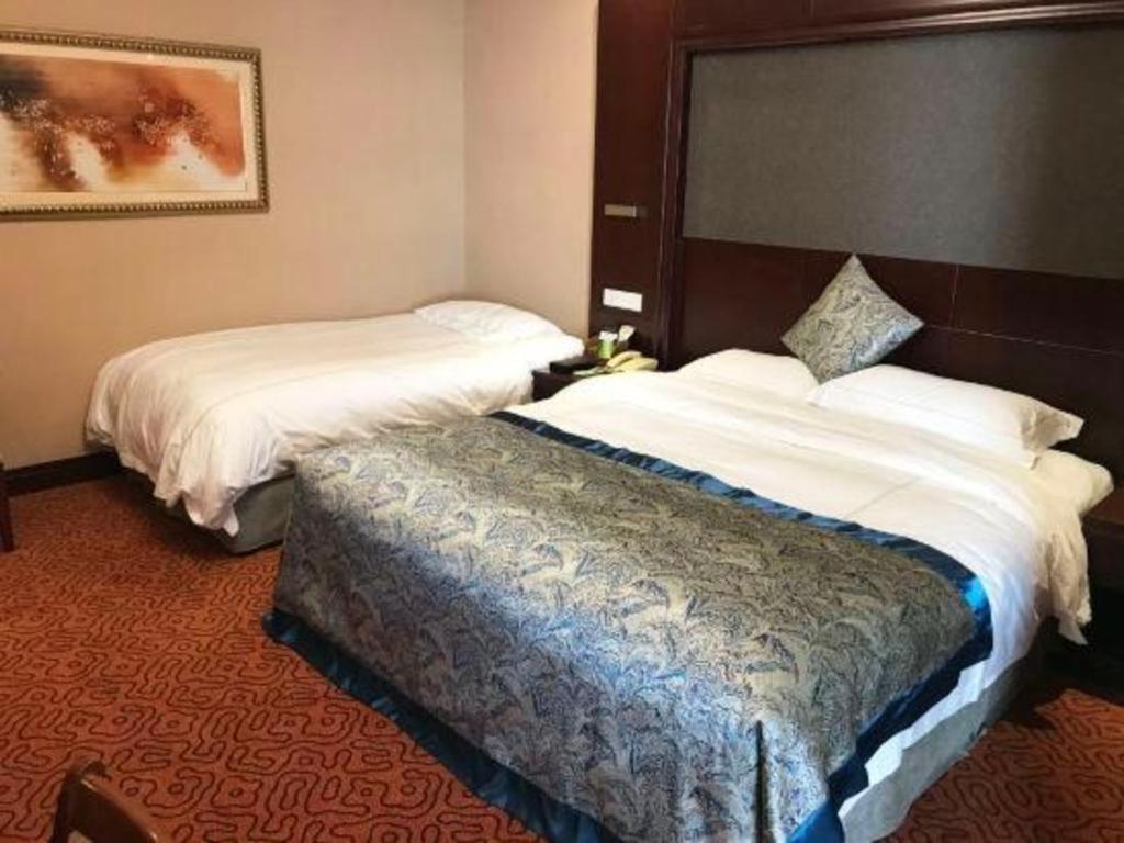 Yantai Golden Gulf Hotel Екстериор снимка