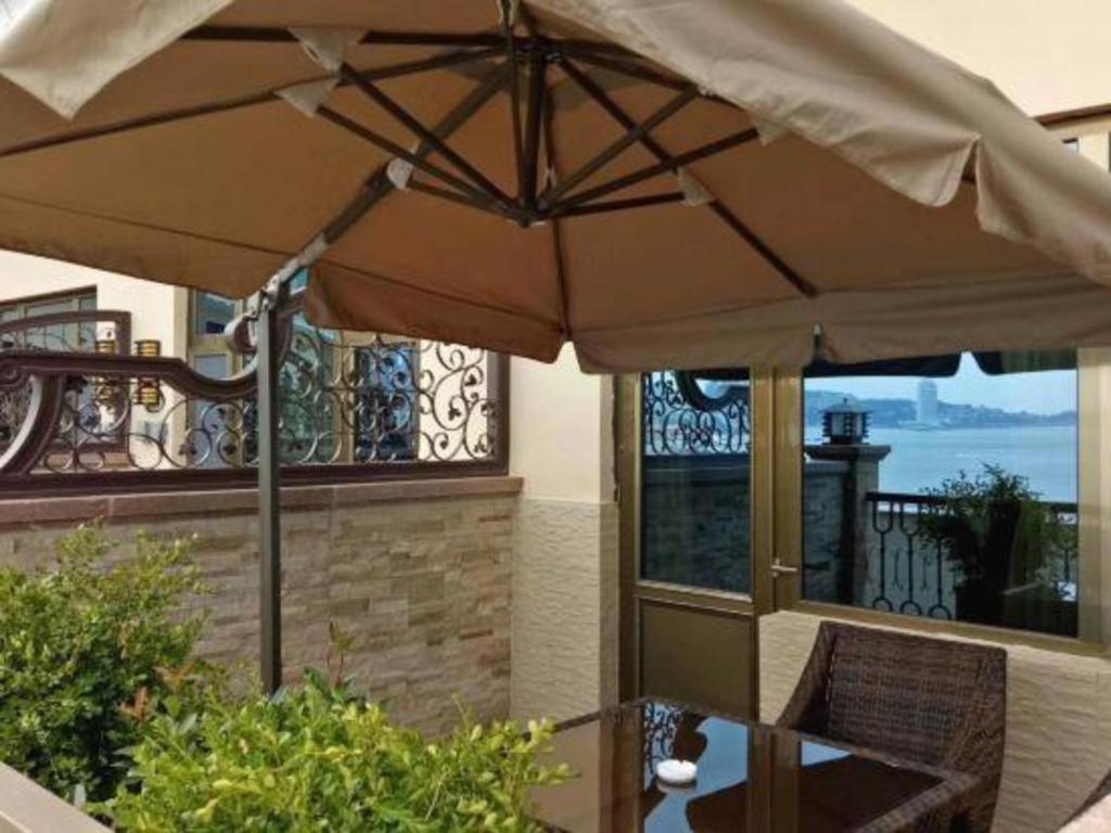 Yantai Golden Gulf Hotel Екстериор снимка