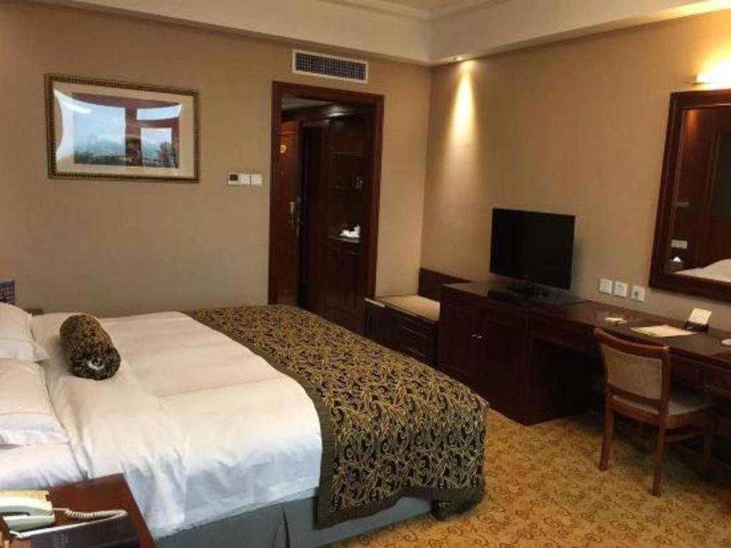 Yantai Golden Gulf Hotel Екстериор снимка