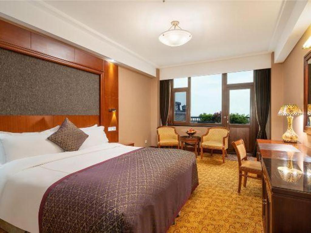 Yantai Golden Gulf Hotel Екстериор снимка