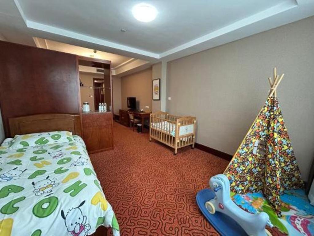 Yantai Golden Gulf Hotel Екстериор снимка